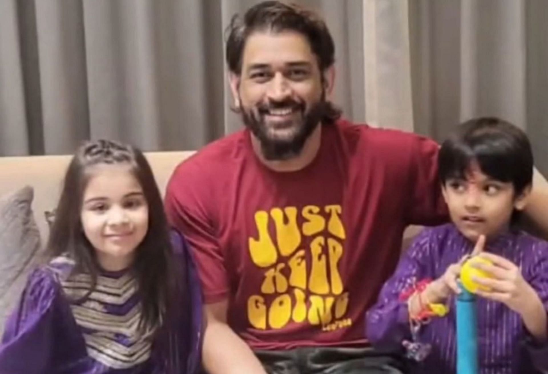 MS Dhoni with his adorable fans. 
