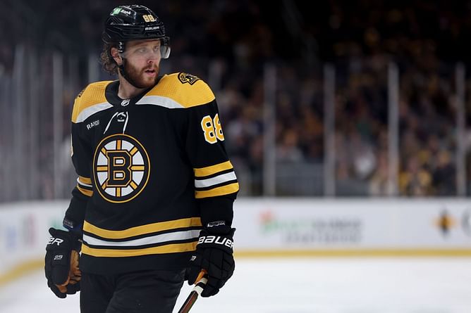 $90,000,000 Bruins winger recalls bizarre first encounter with David Krejci