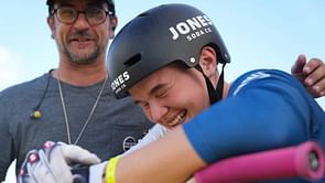 Hannah Roberts turns emotional after 4th successive BMX Freestyle title at 2023 UCI Cycling World Championships