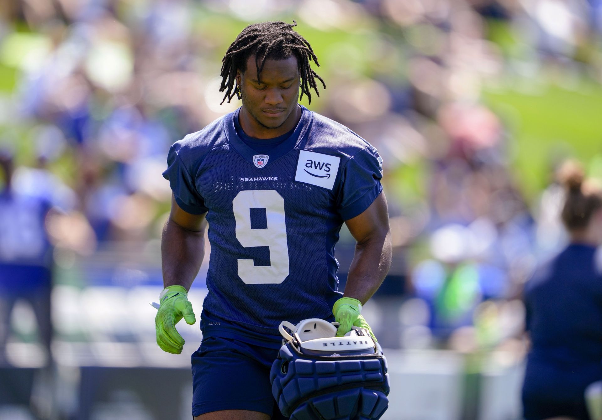 Is Kenneth Walker playing tonight vs. Vikings? Seahawks RB's injury status  explored