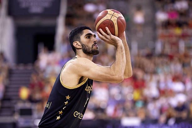 Santiago Aldama, Basketball Player