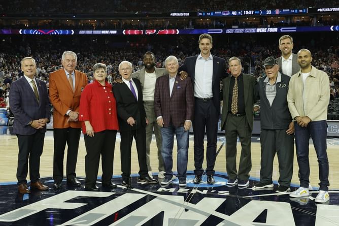 Fans hail Dwyane Wade, Pau Gasol, Dirk Nowitzki and Tony Parker ahead of their HOF induction :"The 2nd best Hall of Fame class"