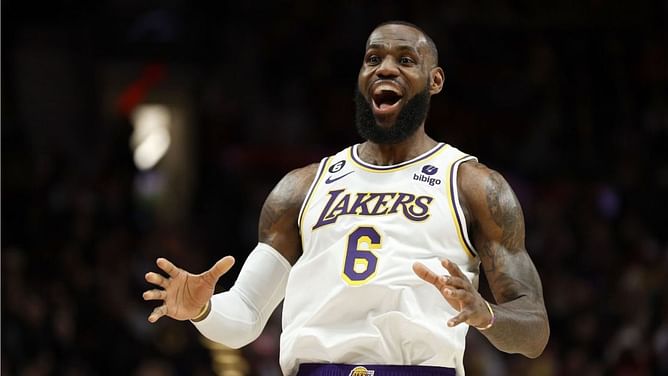 "You so cold man" - LeBron James is in awe of $53,827,872 teammate's dazzling display for Team USA