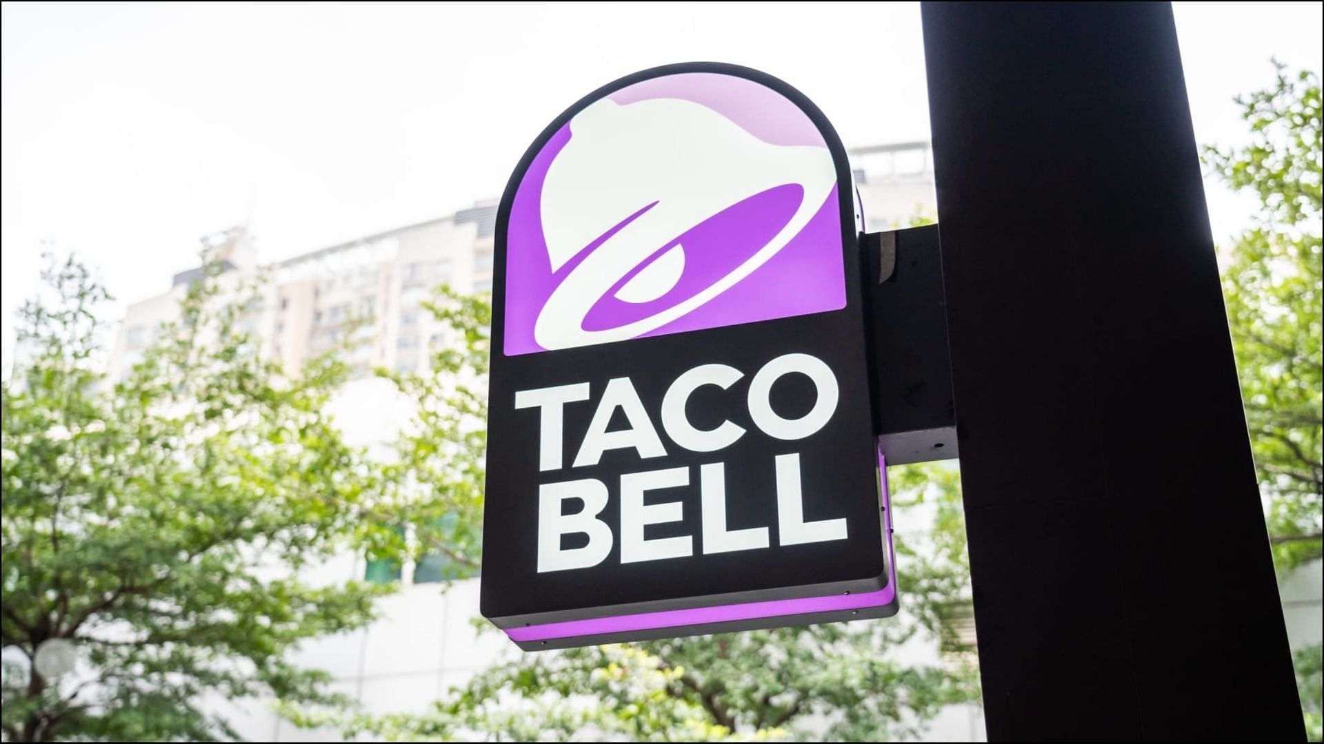 Taco Bell offers a free seasoned Beef Nacho Cheese Doritos Locos Taco every Tuesday until September 5 (Image via Alex Tai / SOPA Images / Getty Images)