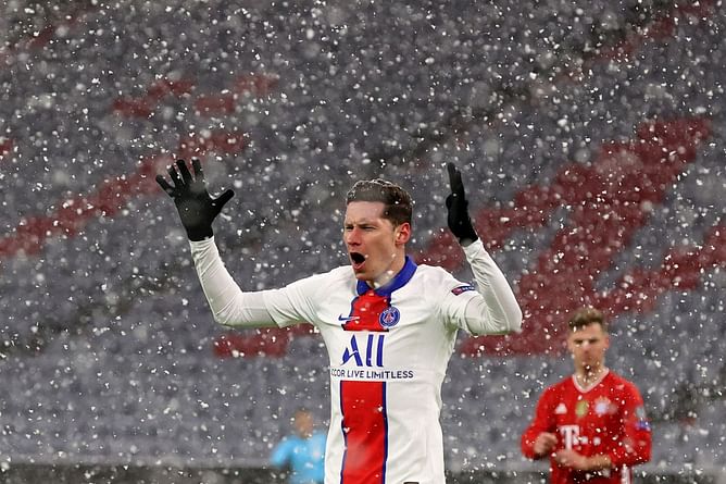 Seven people arrested outside the home of PSG attacker Julian Draxler on suspicion of attempted burglary
