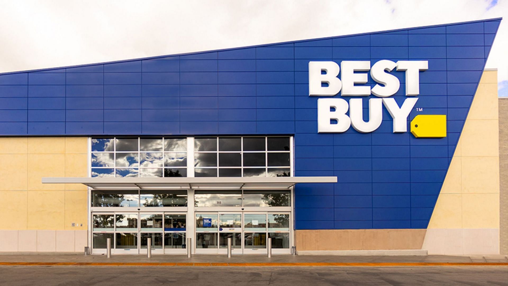 Best Buy celebrates grand reopening while former neighbors fume