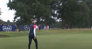WATCH: Nelly Korda in scintillating form as she fires a stunning Eagle to climb up to 3rd place in the Women’s Open