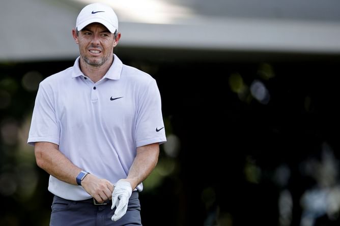 Did Rory McIlroy injure himself while playing in the pool with his daughter? Real reason behind golfer's Tour Championship injury explored