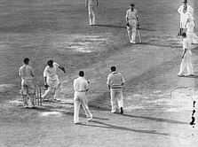 [Watch] When Don Bradman got out for a duck in his final Test match and ended with a career average of 99.94