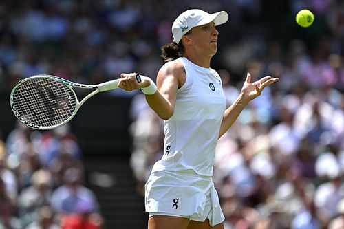 Iga Swiatek in action at Wimbledon