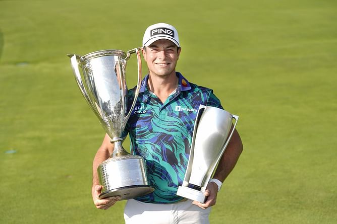 "Best 9 holes of golf I've ever witnessed" - Fans react to Viktor Hovland's 'impressive' final round to win the BMW Championship