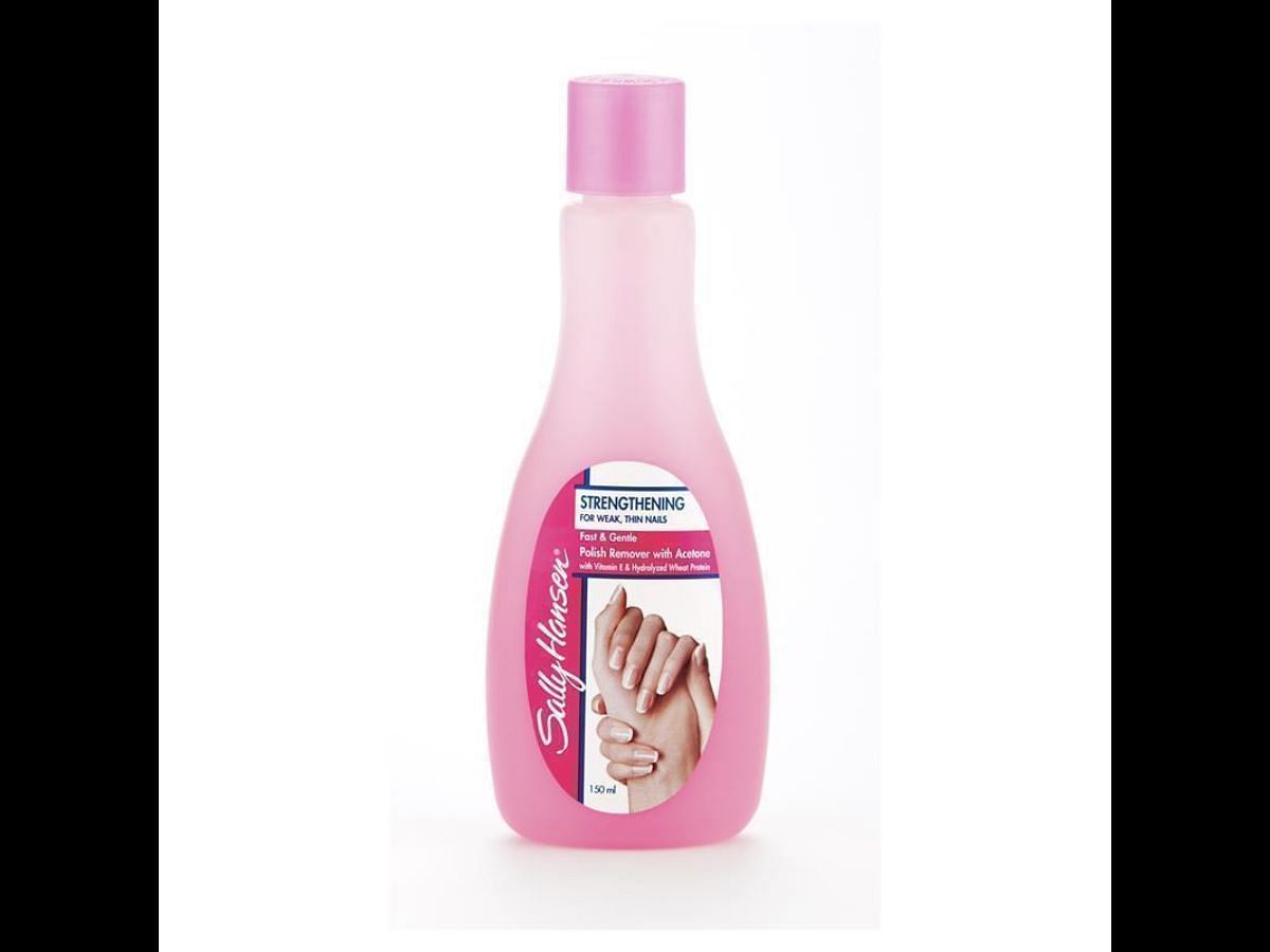 Sally Hansen Strengthening Polish Remover (Image via chemistwarehouse.com)