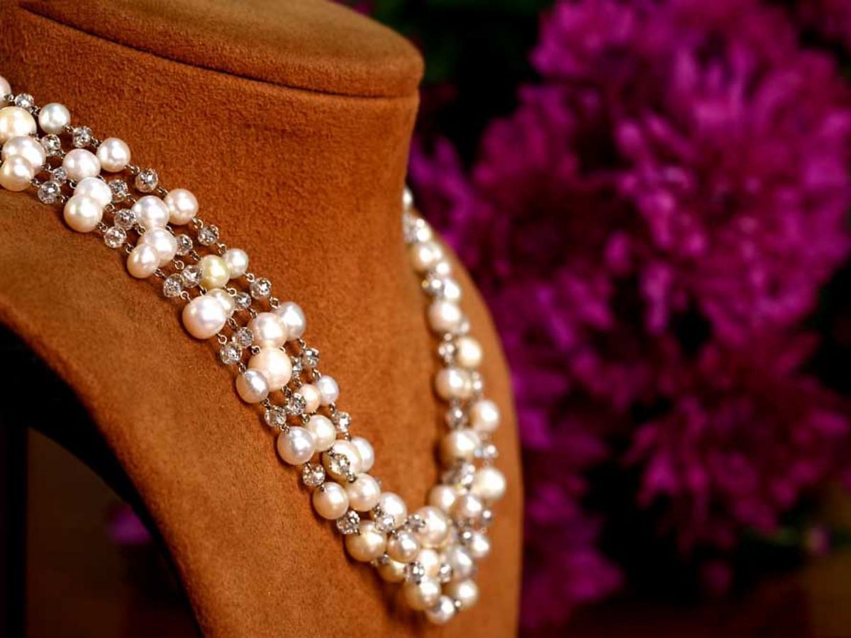 Natural Pearls (Image via Getty)