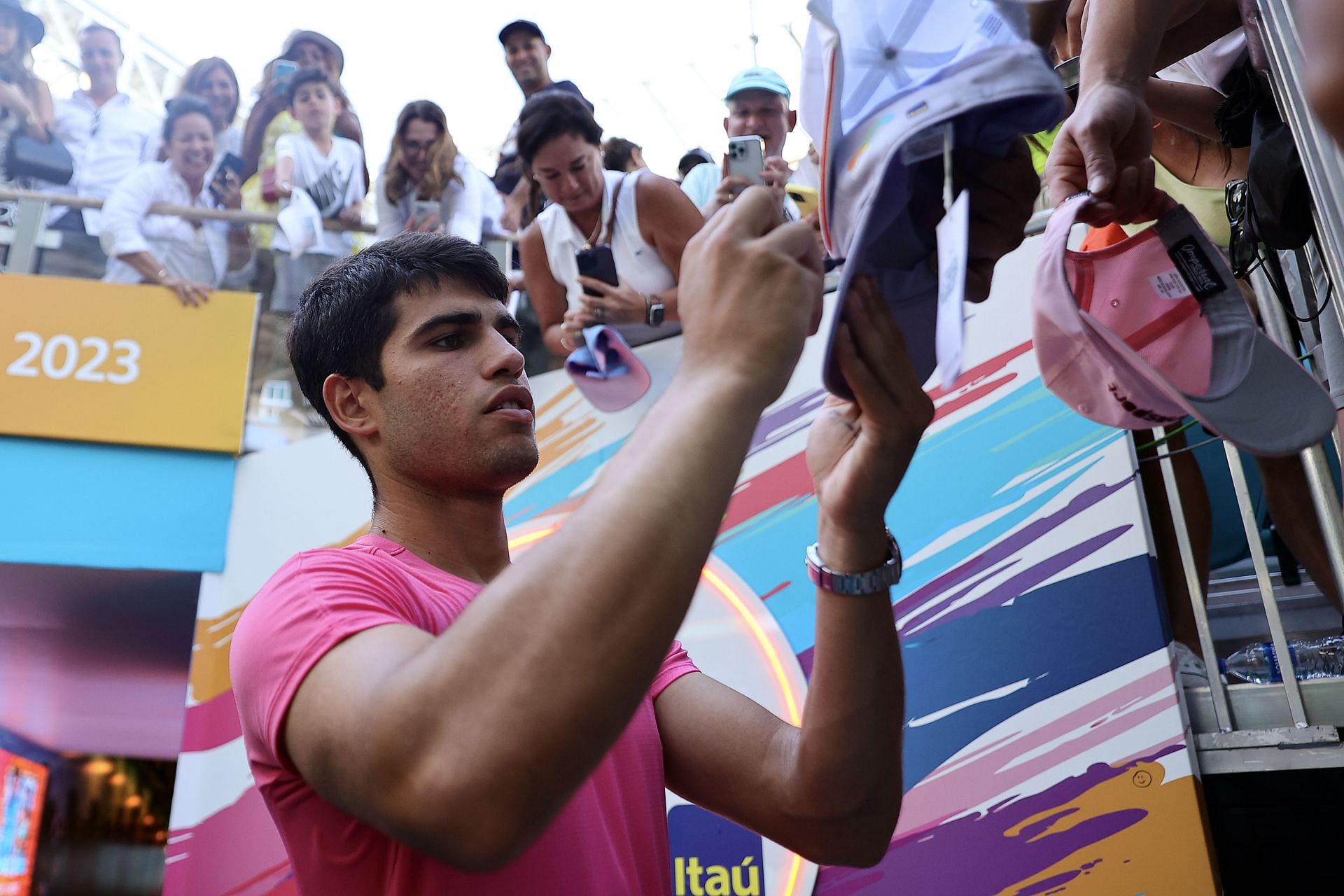 Carlos Alcaraz signs autographs: 2023 Miami Open
