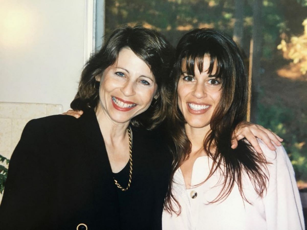 An image of Wendy DiRodio and her niece Suzanne Prescott (image via Ventura breeze)