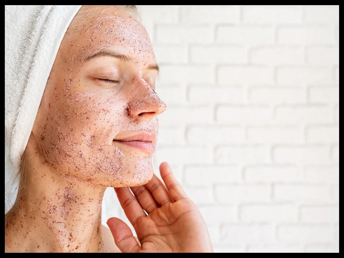 Avoid harsh exfoliants for teenage skincare (Image via renskicare)