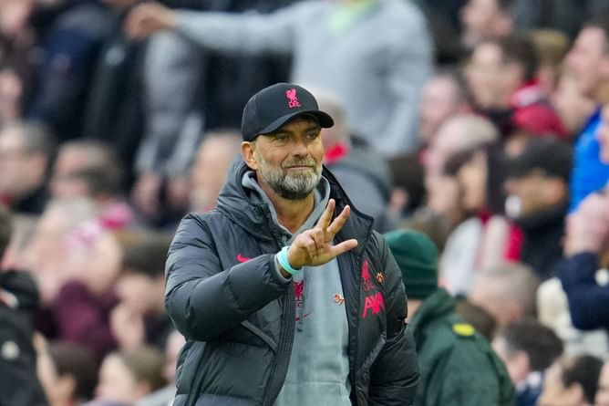Liverpool Transfer News Roundup: Reds suffer Moises Caicedo blow; club battling Chelsea for Romeo Lavia, and more - August 12, 2023