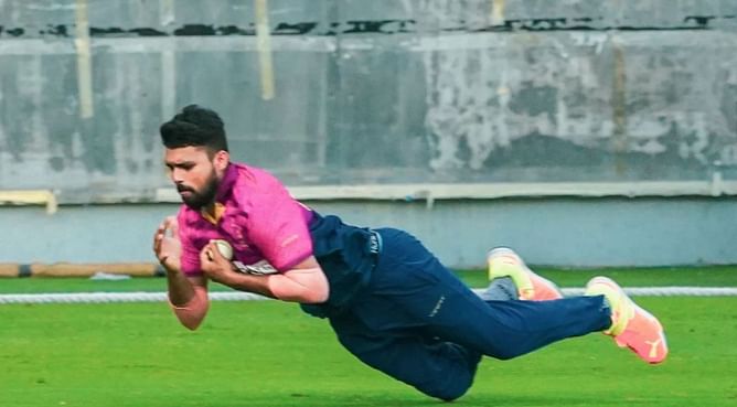 [Watch] UAE fielder plucks a stunning catch to send Tim Seifert packing in the T20I series decider