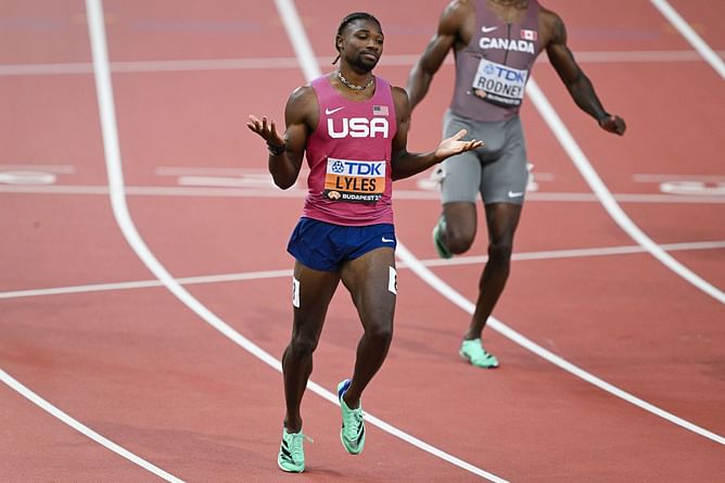 Noah Lyles makes it to the men's 200m finals despite a golf cart accident