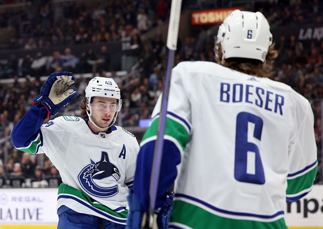 Vancouver Canucks v Los Angeles Kings