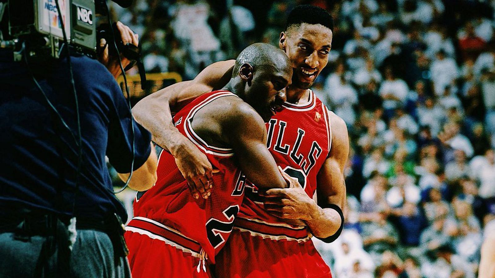 Scottie Pippen holding Michael Jordan during Game 5 of the 1997 NBA Finals