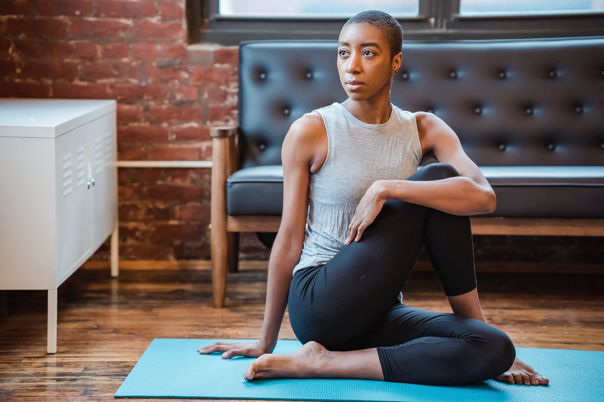 Comfortable Sitting Cross Legged Positions for Meditation and Yoga