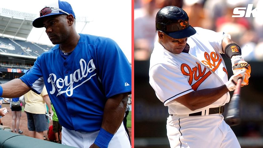 Which Blue Jays players have also played for the Royals? MLB