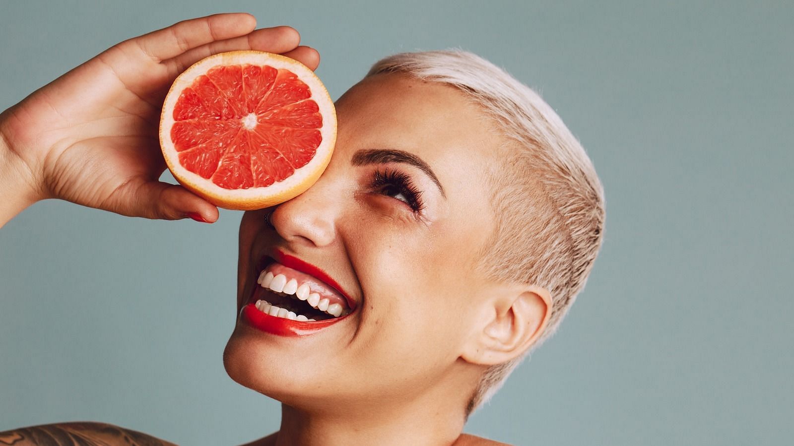 Grapefruit (Image via Getty Images)