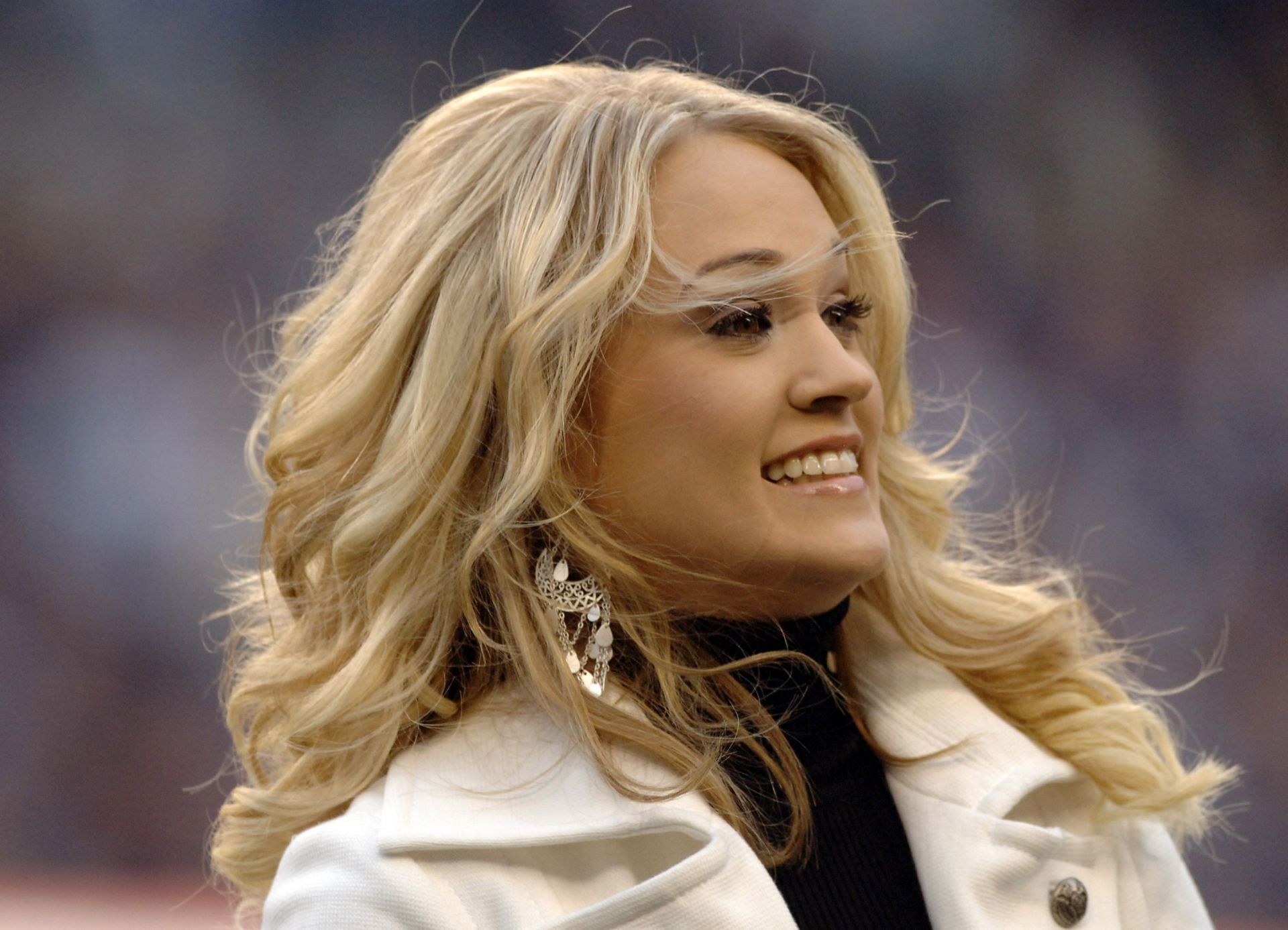 Carrie Underwood's Sunday Night Football return already a fan favorite -  Let her sing it forever