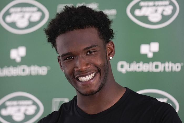 Garrett Wilson Fantasy Football Outlook: Landing with Jets Limits This  Rookie WR's Ceiling In 2022 and Beyond