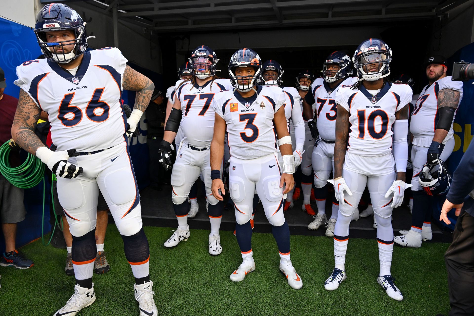 Denver Broncos QB Russell Wilson (#3) and Jerry Jeudy (#10)