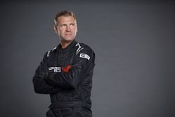 $120,000,000 worth Country singer urges SRX Racing to get Clint Bowyer to compete in more races next season