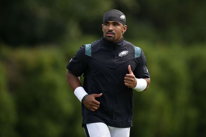 Are the Philadelphia Eagles destined for the NFC's one seed in 2023 despite threat from 49ers and Cowboys?