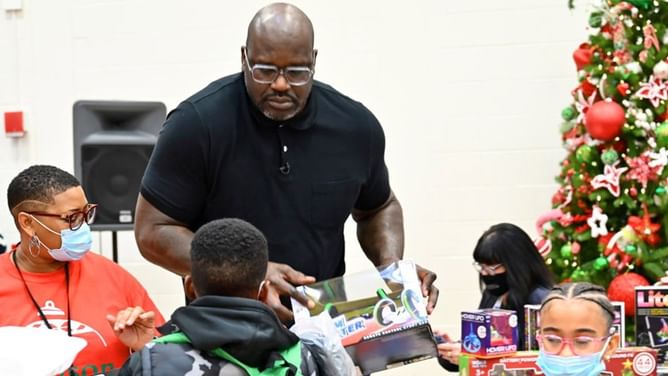 Shaquille O'Neal learned how to be generous after seeing his strict father from the army get emotional
