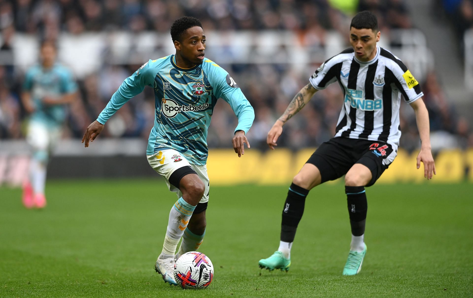 Kyle Walker-Peters could be an option for Arteta.