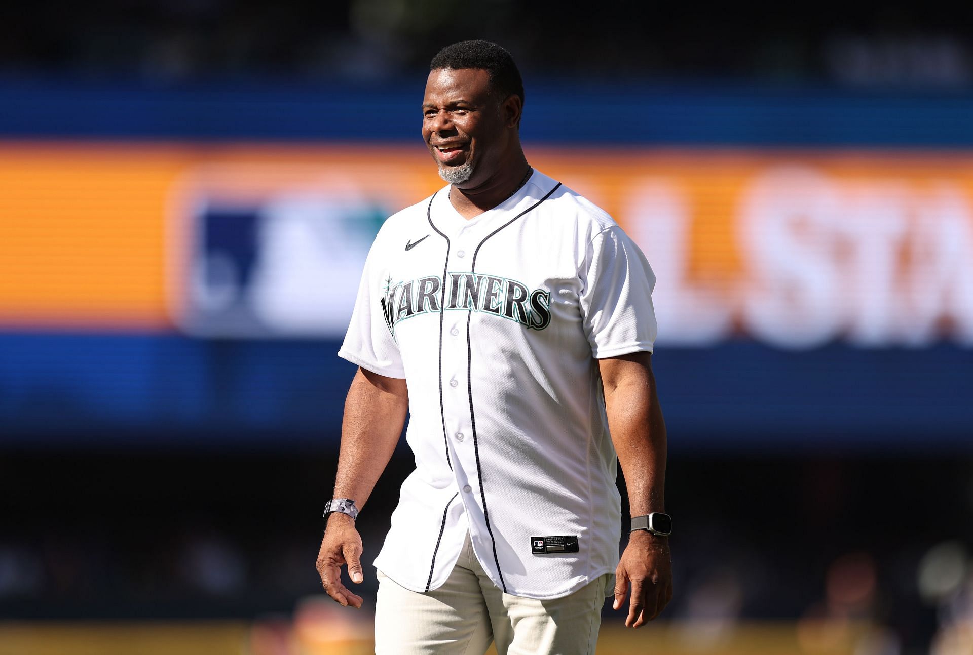 Which Mariners players have also played for the Braves? MLB