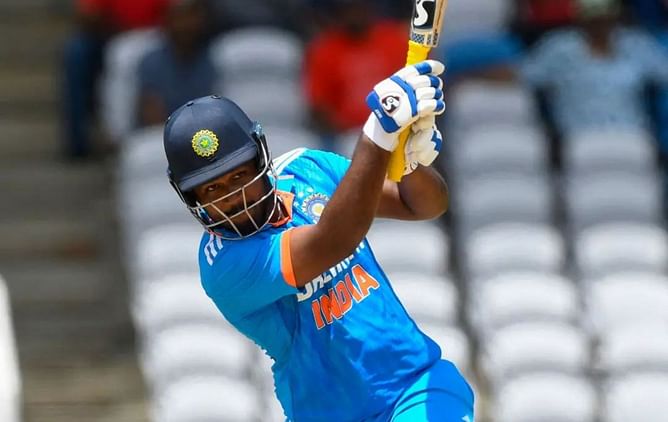 "He should be more mature in his approach" - Kamran Akmal on Sanju Samson