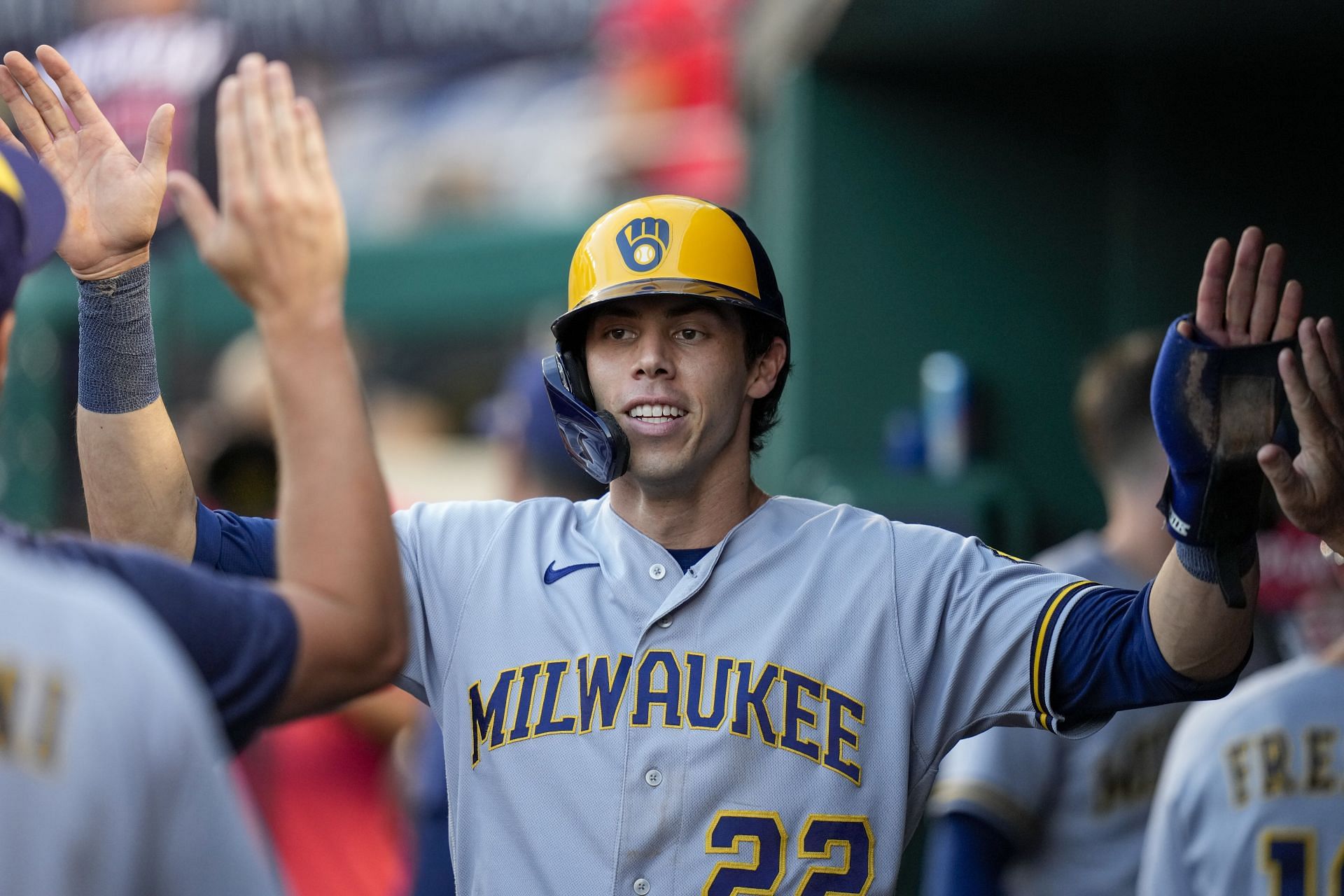 Yelich stays quiet amid reports of new contract with Brewers