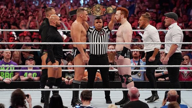 "मैं उन्हें बचा सकता हूँ"- WWE दिग्गज ने मौजूदा चैंपियन को इतिहास रचने से रोकने का किया दावा