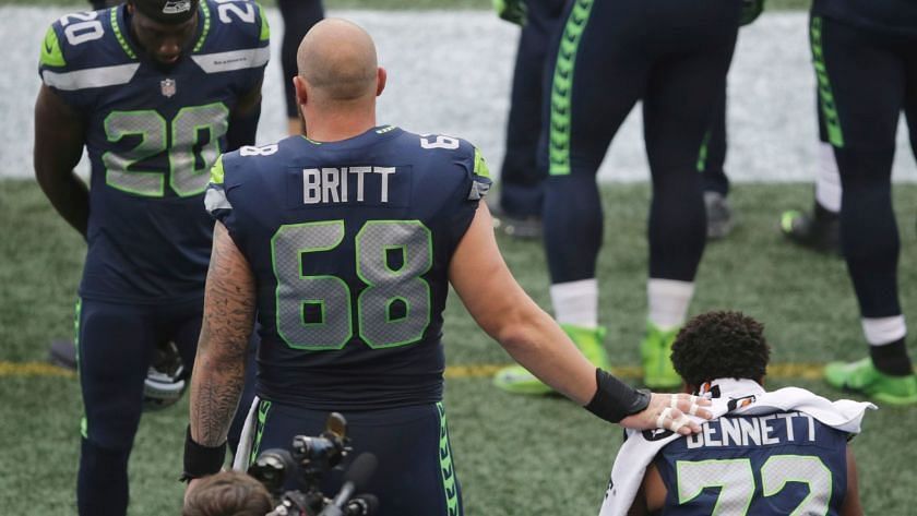 Photo: The Houston Texans Line up Against the Seattle Seahawks at