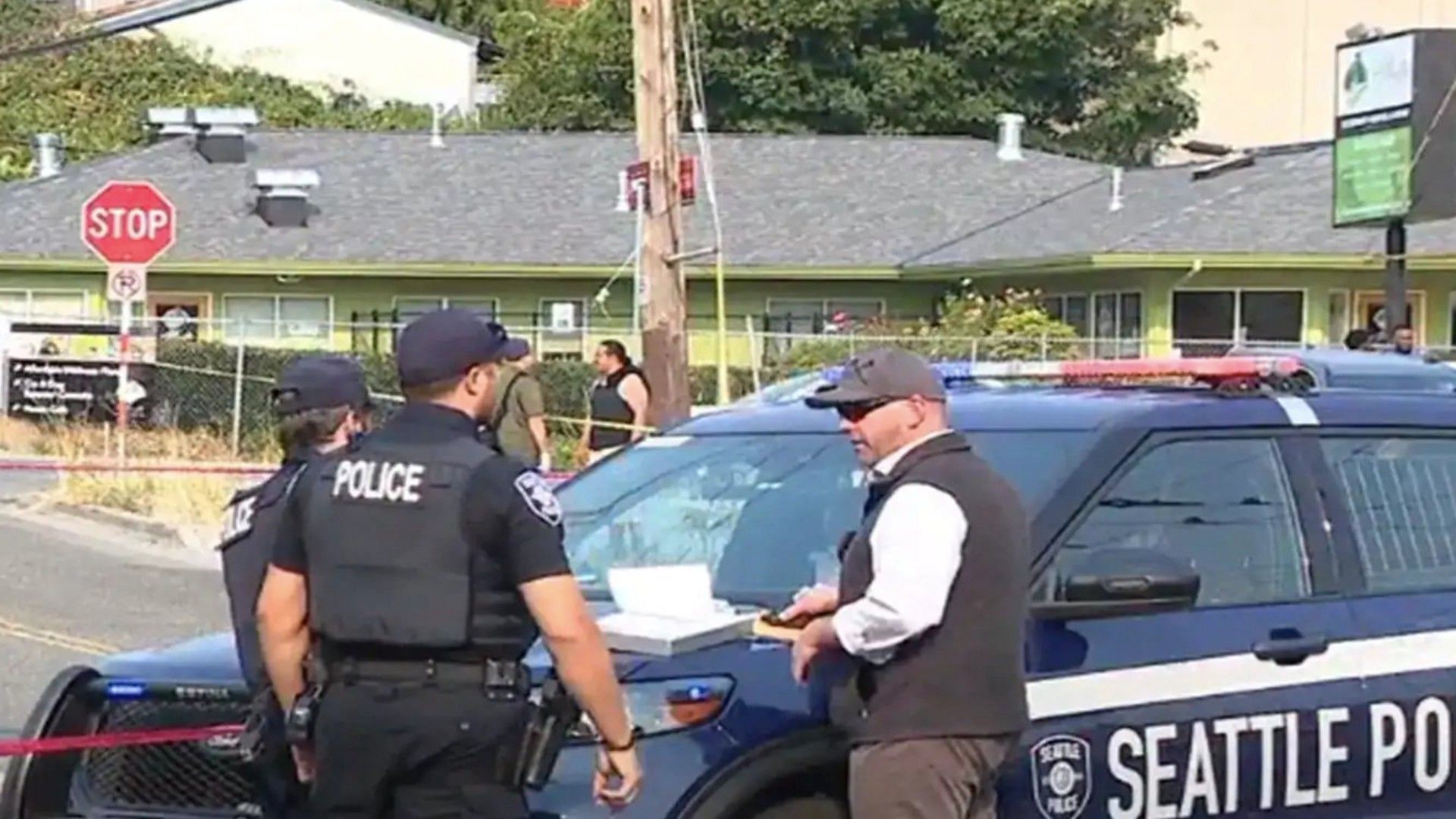 Police investigating mass shooting outside Hookah lounge (Image via ILKHA/X)