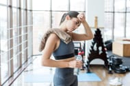 Performing strenuous exercise helps you reduce the risks of chronic diseases (Image by Freepik)