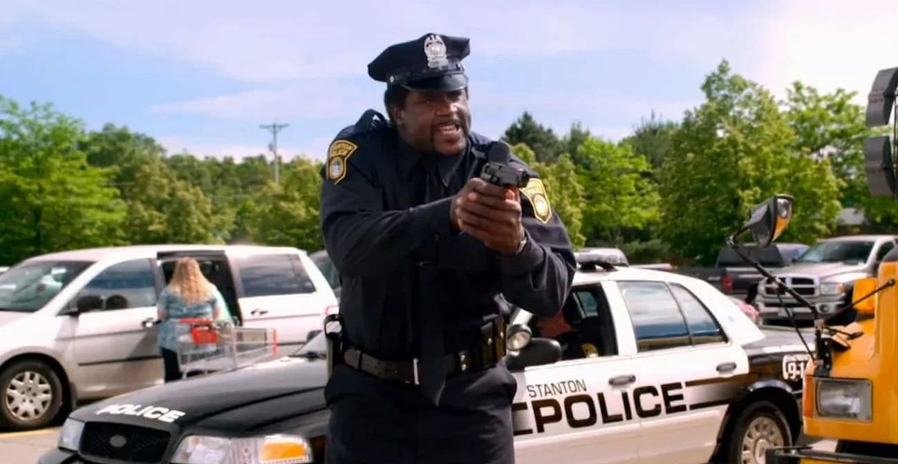 Shaquille O&#039;Neal played the role of a policeman in Grown Ups 2