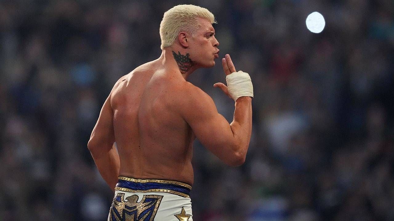 [WATCH] Cody Rhodes arrives at SummerSlam; dedicates his match to ...