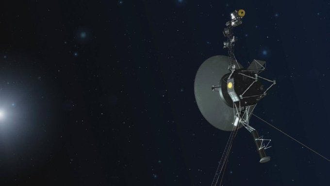 How Does Voyager 2 Communicate With Earth Voyager 1 Status Distance 