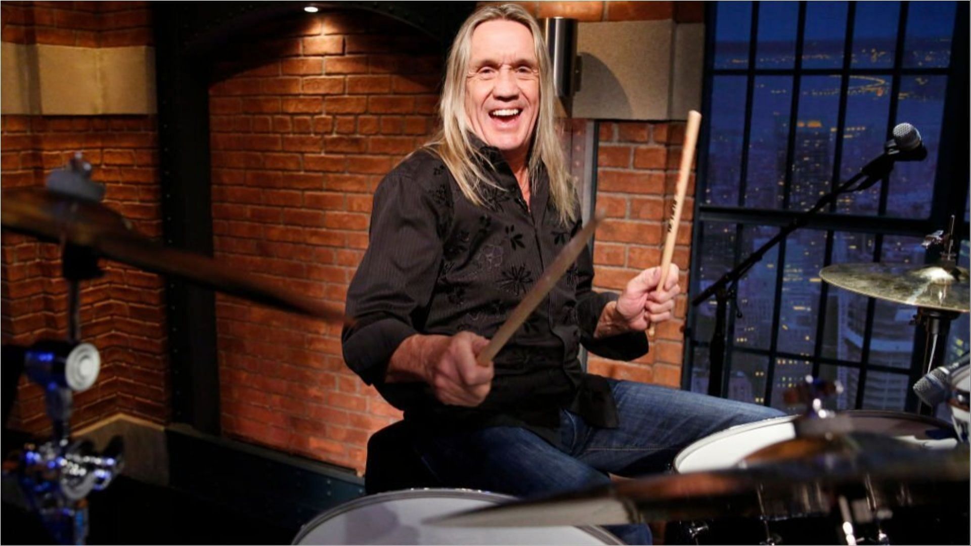 Nicko McBrain revealed about a health issue he suffered in the beginning of this year (Image via Lloyd Bishop/Getty Images)