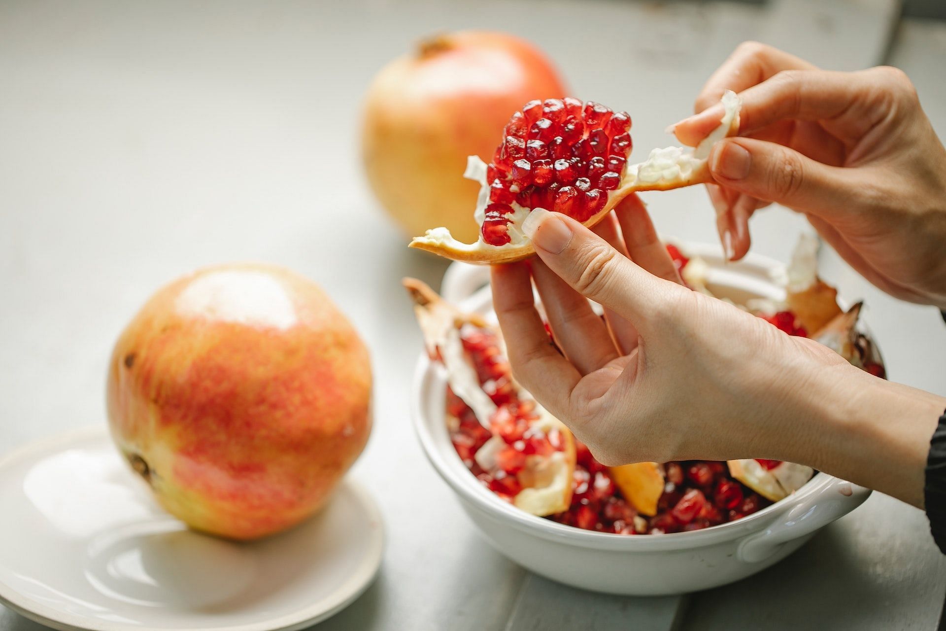 Pomegranate peels offer several health benefits. (Photo via Pexels/Any Lane)