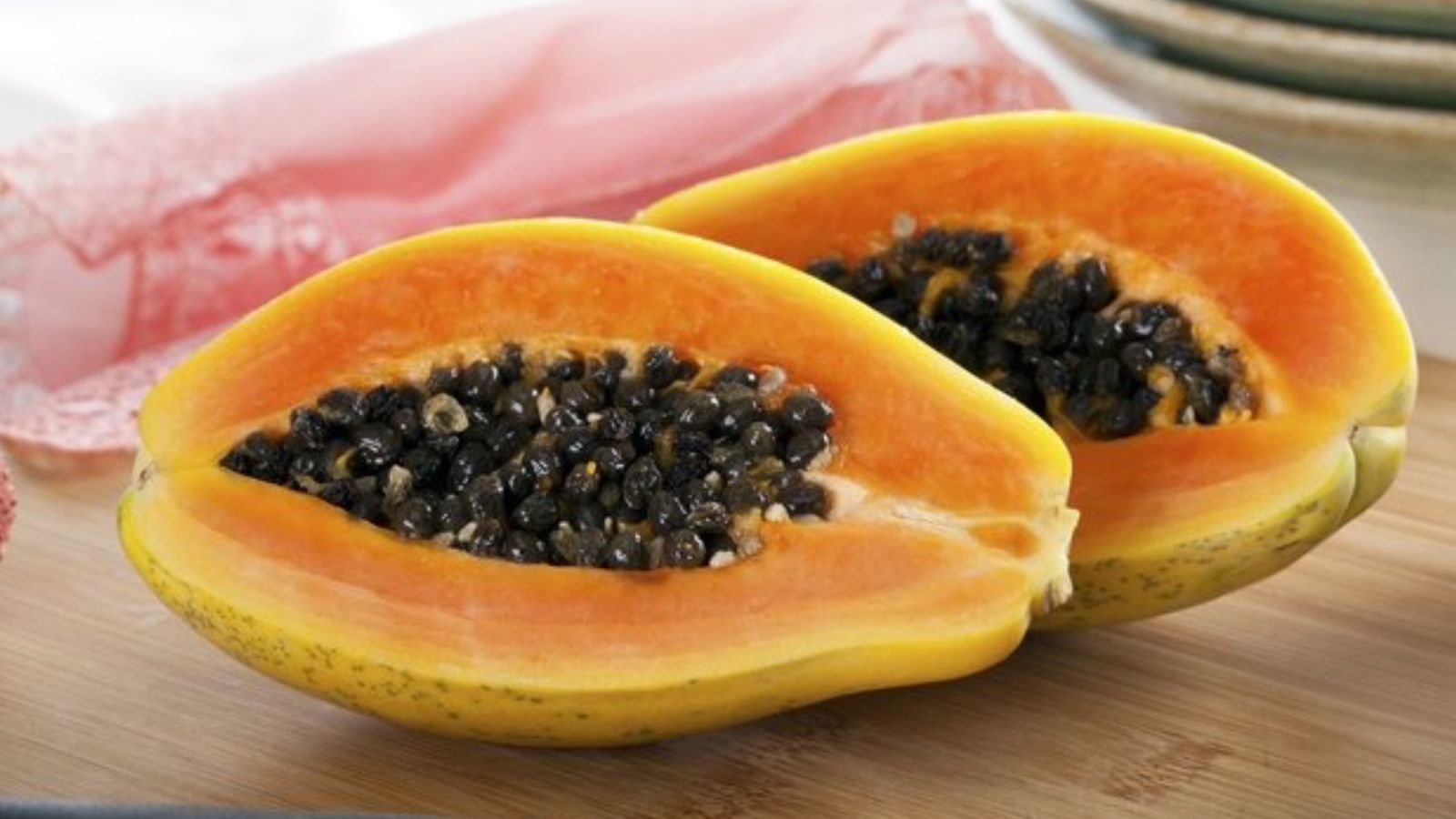 Papaya (Image via Getty Images)