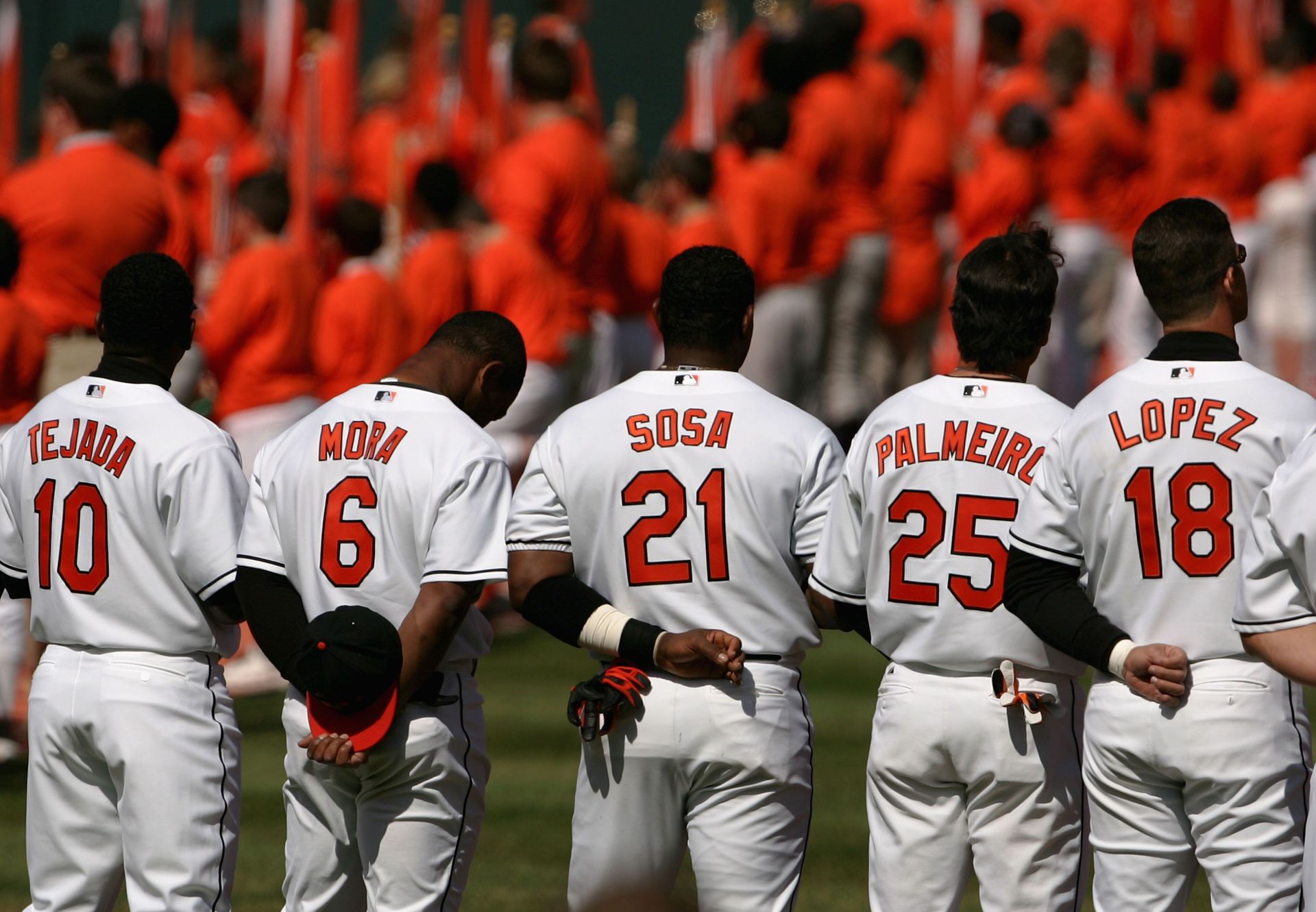 Rafael Palmeiro and Sammy Sosa both scored over 500+ home runs in their careers with 569 and 609 respectivelly.