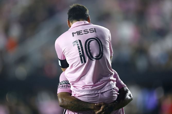 "I think he saw it from the family side" - Sergio Aguero explains why Lionel Messi picked Inter Miami over Saudi Arabia